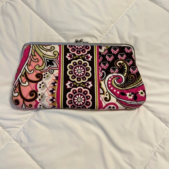 Vera Bradley x3!!! Very Berry Paisley Zip Tote, Kisslock Wallet & Small Bag - Picture 6 of 7